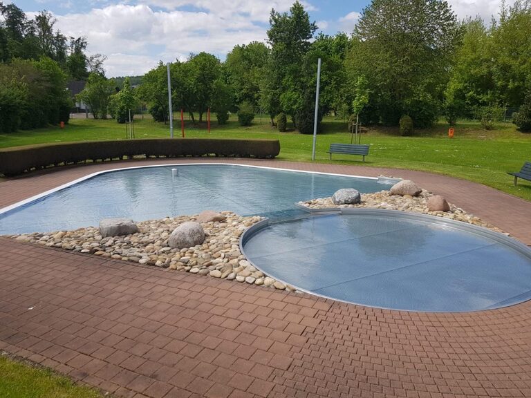 Edelstahlpool – modernes Design mit höchster Hygiene