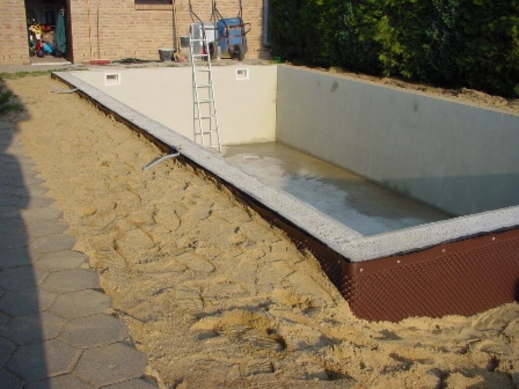 Pool ausgraben in Drösing – Tipps für Ihr Schwimmbecken